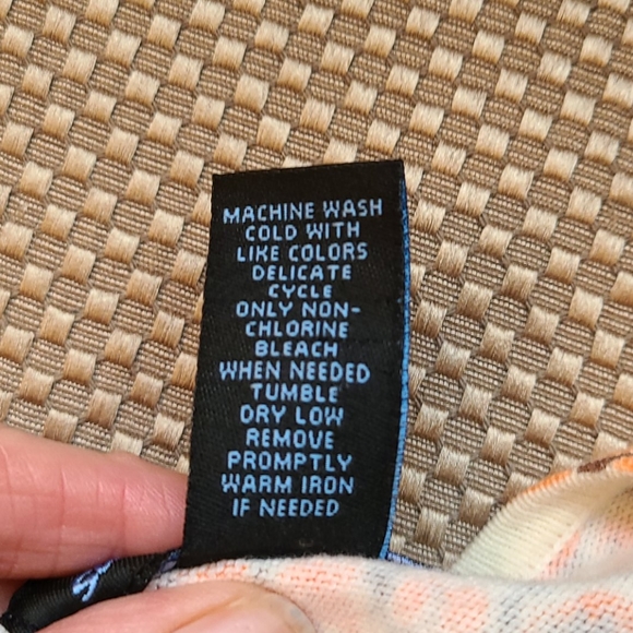 Saint Tropez West 3/4 sleeve sweater in peach - Picture 5 of 5